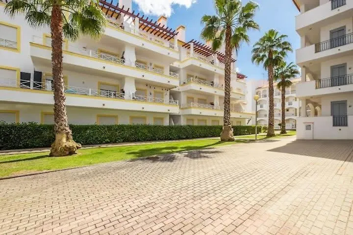 Сasa de vacaciones Apartment Alfarmar - Pool, Beach Only A Few Minutes Away Albufeira
