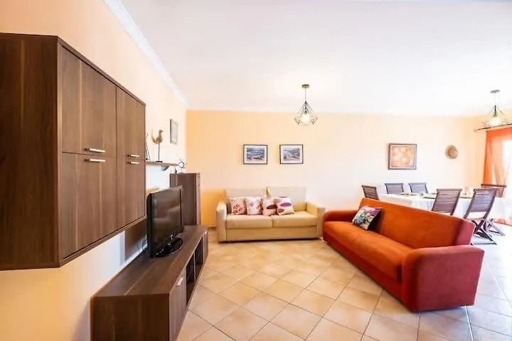 Apartment Alfarmar - Pool, Beach Only A Few Minutes Away Albufeira 0*,  Portugal