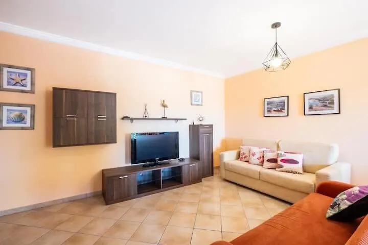 Apartment Alfarmar - Pool, Beach Only A Few Minutes Away Albufeira